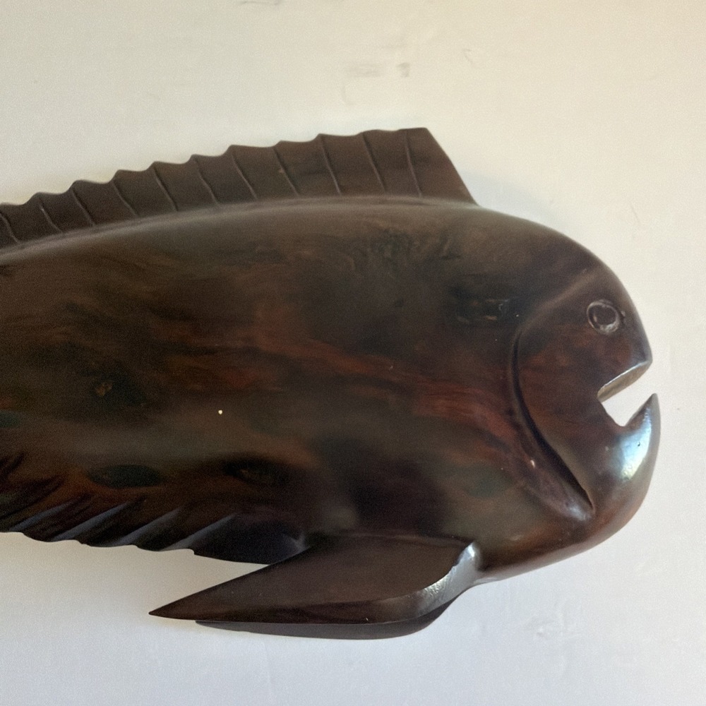 Vintage Hand-Carved Ironwood Fish (Mid-Century) Wood Table Home Decor - Picture 8 of 9